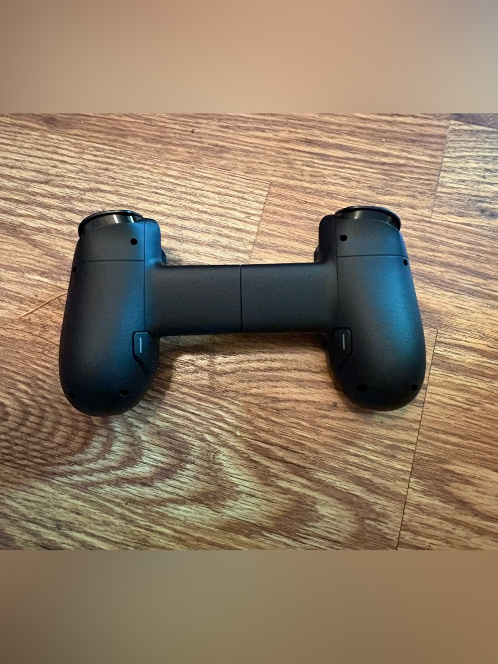 Backbone Pro One Mobile Gaming Controller  (USB-C) Tested - Picture 2 of 2